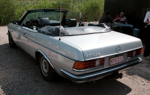 A very rare Mercedes-Benz W123 cabriolet | It says 280 CE on… | Flickr