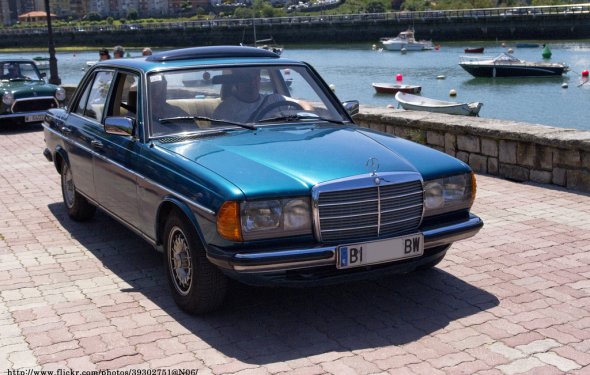 Mercedes-Benz 300D [W123] | Spanish Coches | Flickr