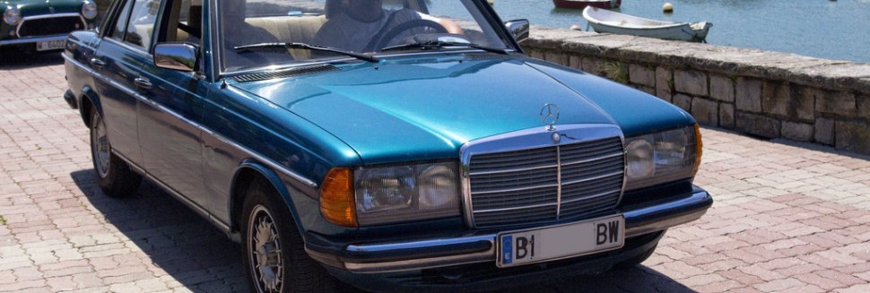 300d W123